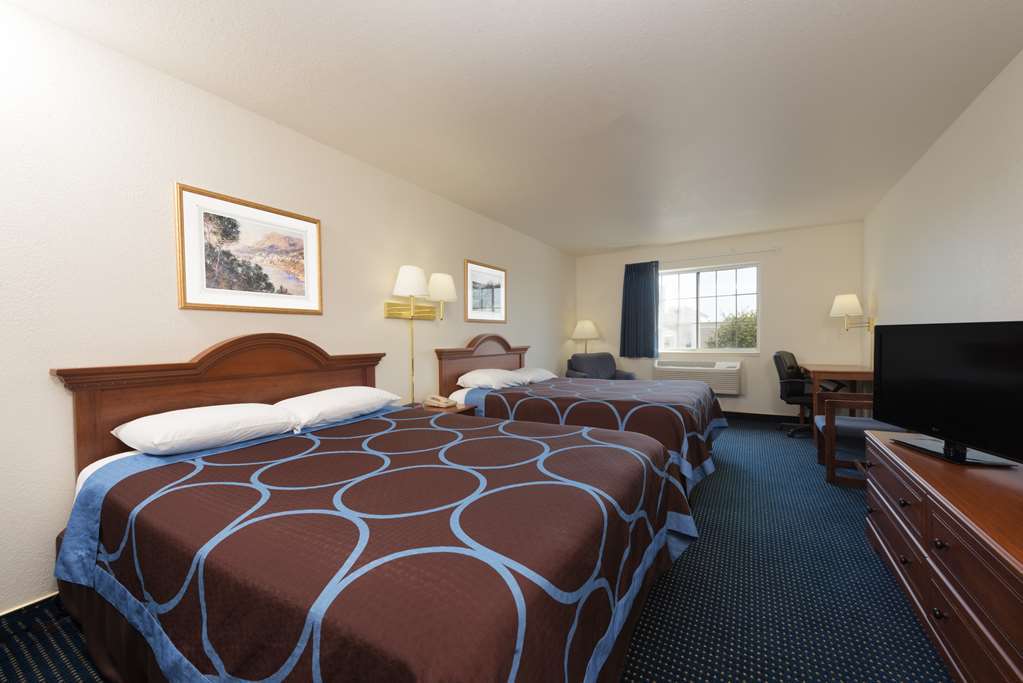 Super 8 By Wyndham Greenfield Chambre photo